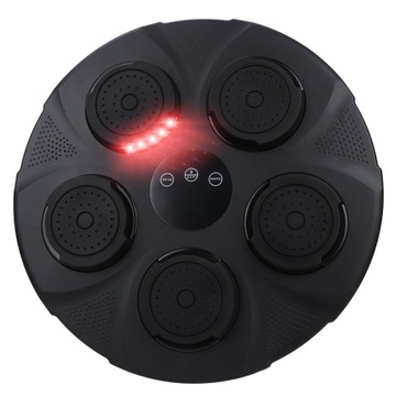 МУЗЫКАЛЬНЫЙ БОКСЕРСКИЙ МАШИНА В ТРЕНИРОВОЧНОЙ БОКСЕРСКОЙ СТЕНЕ