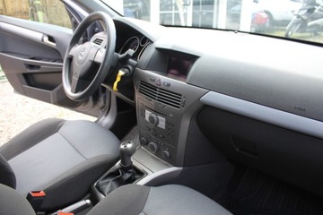 Opel Astra H Kombi 1.4 TWINPORT ecoFLEX 90KM 2005 Opel Astra Opel Astra H Udokumentowany Stan Licznika Wzorowy Stan Tech.WAR, zdjęcie 16