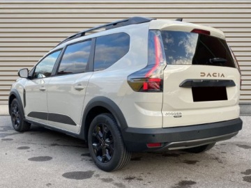 Dacia Jogger 2025 Od ręki - Extreme 7-miejsc 1.8 Full Hybrid 155KM / Pakiet Zimowy, Drive, zdjęcie 3