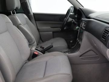 Subaru Forester II 2.0 X 125KM 2003 Subaru Forester 2.0, GAZ, 4X4, Automat, HAK, zdjęcie 8