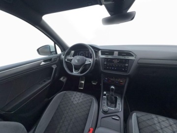 Volkswagen Tiguan Allspace SUV Facelifting 2.0 TSI 190KM 2022 Volkswagen Tiguan Allspace 2.0 TSI 190 KM 4Mot. R-Line DSG, Niski przebieg, zdjęcie 15