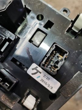 HONDA CR-Z PANEL PŘEPÍNAČ ZRCÁTKO M44263