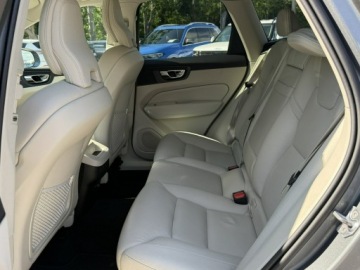 Volvo XC60 II 2020 Volvo XC 60 B4 B Inscription aut, Salon PL! 1, zdjęcie 17