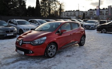 Renault Clio IV Grandtour  1.2 16V 74KM 2014 Renault Clio Benzyna Klimatyzacja Grzane fotele Tempomat 1.1 Benzyna 73KM