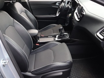 Kia Ceed III Kombi Facelifting 1.5 T-GDI 160KM 2022 Kia Ceed 1.5 T-GDI, Salon Polska, Serwis ASO, zdjęcie 8