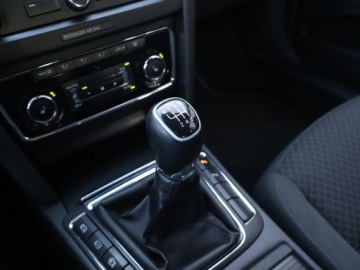 Skoda Superb II Outdoor 2.0 TDI CR DPF 170KM 2014 Skoda Superb 2.0 TDI, 167 KM, Navi, Klima, zdjęcie 12