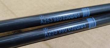2X VZPĚRA/TLAKOVAČ KRYT KUFRU MERCEDES GLC W253 SUV 22R A2539800300 KOMPLET