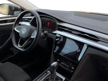 Volkswagen Arteon Fastback Facelifting 2.0 TDI SCR 150KM 2023 Volkswagen Arteon Shooting Brake Bogate wyposazenie Drugi komplet opon Bez, zdjęcie 12