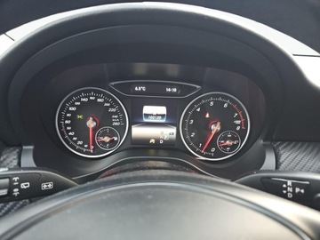 Mercedes GLA I Off-Roader Facelifting 1.6 180 122KM 2019 Mercedes-Benz GLA 180 Krajowy, Automat, niski prze, zdjęcie 19