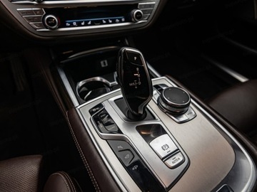 BMW Seria 7 G11-G12 Sedan 740d 320KM 2017 Od ręki - 740d xDrive Sedan 3.0 320KM 2017, zdjęcie 22