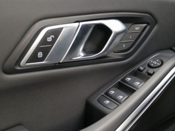 BMW Seria 3 G20-G21 Touring M Facelifting 3.0 M340d 340KM 2023 BMW Seria 3 BMW M340d xDrive Touring 3.0 Diesel 340KM, zdjęcie 20