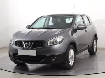 Nissan Qashqai I Crossover 2.0 dCi 150KM 2011 Nissan Qashqai 2.0 dCi, Salon Polska, zdjęcie 1