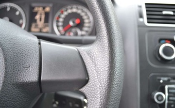 Volkswagen Touran II 1.6 TDI 105KM 2014 Volkswagen Touran Bezwypadkowy - Serwis - OPLACONY - Bez Korozji 1.6 105KM, zdjęcie 25