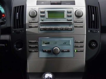 Toyota Corolla Verso E120 1.8 VVT-i 130KM 2007 Toyota Corolla Verso 1.8 benzyna 7 miejsc Klimatronic 1.8 Benzyna 129KM, zdjęcie 13