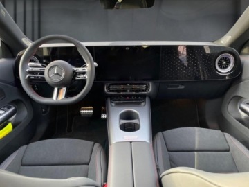 Mercedes CLA C118/X118 2026 Mercedes-Benz CLA 200 AMG Line 1.5 163KM, zdjęcie 4