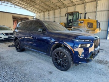BMW X7 2024 BMW X7 M60I 2024 4.4 Benzyna 523KM, zdjęcie 4