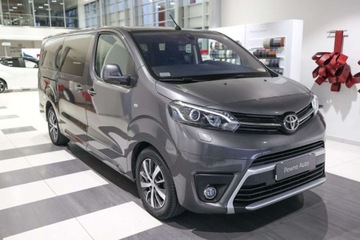 Toyota 2022 Toyota Proace Verso Verso 2.0 D4-D Long Family Aut. 2.0 Diesel 177KM, zdjęcie 2