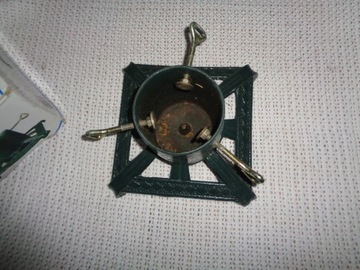 Чугунная подставка для елки