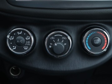 Toyota Yaris III Hatchback 5d 1.0 VVT-i 69KM 2012 Toyota Yaris 1.0 VVT-i, Salon Polska, Klima, zdjęcie 14