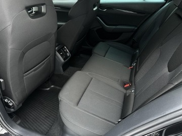 Skoda Octavia IV Liftback 1.5 TSI EVO 150KM 2023 Skoda Octavia 1.5TSI 150KM Sportline DSG l LED Mat, zdjęcie 11