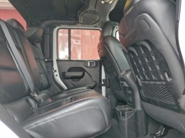 Jeep Gladiator 2023 Jeep Gladiator Mojave 2023 3.6 Benzyna 285KM, zdjęcie 10