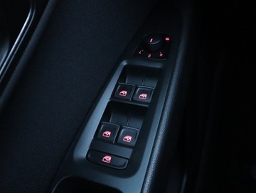 Seat Leon III Hatchback Facelifting 1.4 TSI 125KM 2018 Seat Leon 1.4 TSI, Salon Polska, Navi, Klima, zdjęcie 21