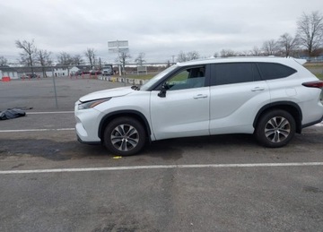 Toyota Highlander III 2024 Toyota Highlander 2024r., Xle, 2.4L, od ubezpieczalni 2.4 Benzyna 269KM, zdjęcie 1