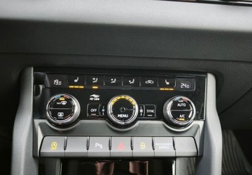 Skoda Karoq Crossover Facelifting 1.5 TSI ACT 150KM 2024 Skoda Karoq Selection Pakiety, FV 23, Tempomat, Kamera, Podgrzewane fotele, zdjęcie 27