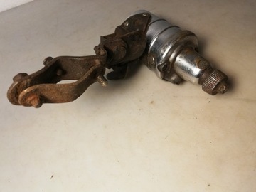 старая винтажная динамо-машина