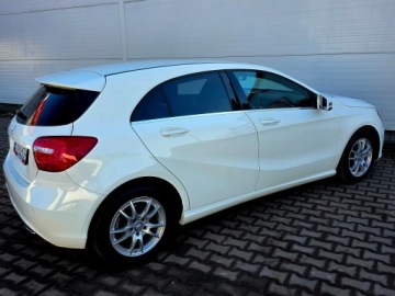 Mercedes Klasa A W176 Hatchback 5d Facelifting 180 122KM 2015 Mercedes A180 Aklasa 1,6 122KM 2Style Xenon, zdjęcie 12