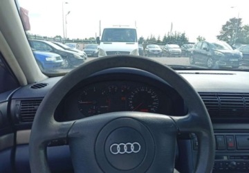 Audi A4 B5 Sedan 1.9 TDI 110KM 1997 Audi A4 Limousine Audi A4 Limousine 1.9 TDI 1.9 Diesel 110KM, zdjęcie 8