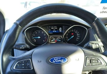 Ford Focus III Sedan Facelifting 1.0 EcoBoost 100KM 2015 Ford Focus Ford Focus 1.0 EcoBoost 99g Trend Benzyna 100KM, zdjęcie 24