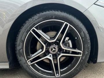 Mercedes Klasa A W177/V177 Hatchback Plug-In Facelifting 1.3 250e 218KM 2025 MERCEDES-BENZ A Klasa 250 e AMG Line 1.3 (218KM) 2025, zdjęcie 12