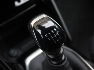 Peugeot 2008 II SUV 1.2 PureTech 100KM 2023 Peugeot 2008 1.2 PureTech, Salon Polska, zdjęcie 16