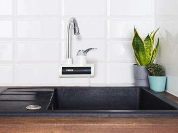 ЭЛЕКТРИЧЕСКИЙ ВОДОНАГРЕВАТЕЛЬ FAP НАСТЕННЫЙ