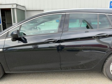 Opel Astra K Sports Tourer 1.6 CDTI 136KM 2017 Opel Astra 1.6 CDTI DPF Innovation, zdjęcie 3