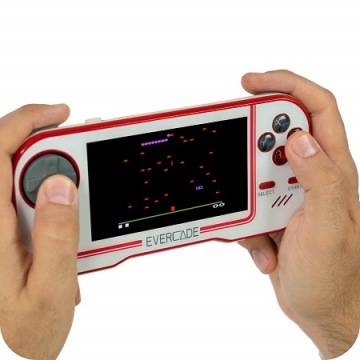 ПРЕМИУМ-ПАКЕТ EVERCADE С 4,3-дюймовым ЖК-дисплеем, 37 ИГР