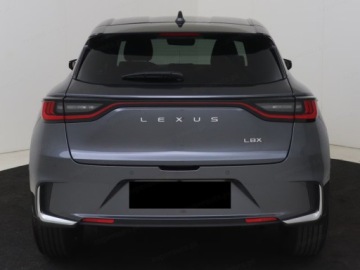 Lexus LBX 1.5 Hybrid 136KM 2026 LEXUS LBX Emotion 1.5 Hybrid Suv 136KM 2026, zdjęcie 3