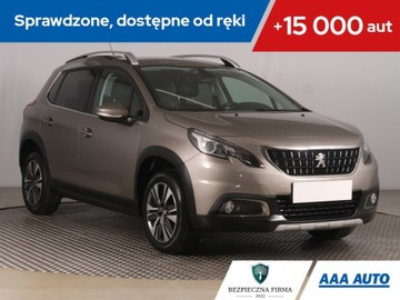 Peugeot 2008 I SUV Facelifting 1.2 PureTech 110KM 2016 Peugeot 2008 1.2 PureTech, Navi, Klima