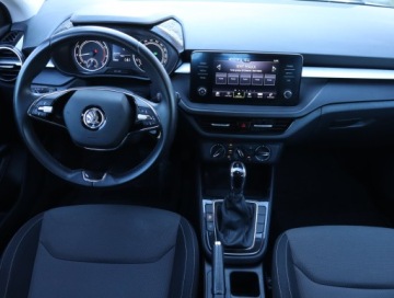 Skoda Fabia IV 1.0 TSI 110KM 2022 Skoda Fabia 1.0 TSI, Salon Polska, Automat, Klima, zdjęcie 6