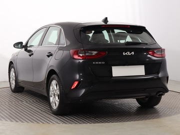 Kia Ceed III Hatchback Facelifting  1.5 T-GDI 160KM 2022 Kia Ceed 1.5 T-GDI MHEV, Salon Polska, zdjęcie 3