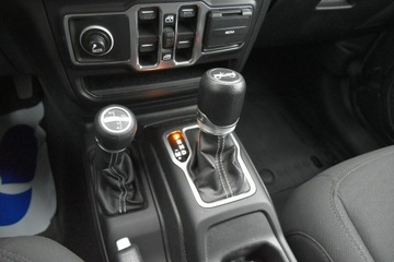 Jeep Wrangler IV Sport 4d Seria 5  2.0 GME Turbo  272KM 2019 Jeep Wrangler UNLIMITED Sahara 2.0 272KM 2019r, zdjęcie 9