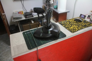 LEGENDARNY JOYSTICK MICROSOFT SIDEWINDER FORCE FEEDBACK PRO PRZELOTKA USB