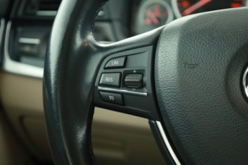 BMW Seria 5 F10-F11 Touring Facelifting 530d 258KM 2016 BMW 5 530d xDrive, Salon Polska, Serwis ASO, zdjęcie 14