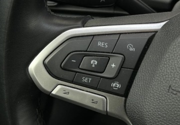 Volkswagen Golf VIII Hatchback 1.0 TSI 110KM 2021 Volkswagen Golf Basic Pakiety, ACC, Digital Cockpit, LED, Mirror Link, Sa, zdjęcie 20