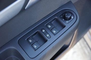 Volkswagen Sharan II Van 2.0 TDI-CR BMT 140KM 2014 Volkswagen Sharan 2.0 TDI CR 140 KM, 4x4, 7osob, Webasto, Biksenon, Hak, G, zdjęcie 24