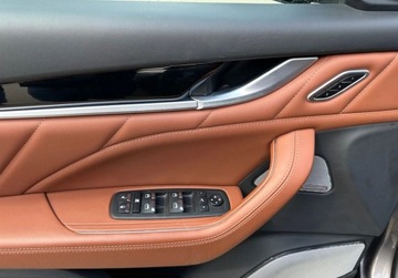 Maserati Levante 3.0 GDI V6 430KM 2023 Maserati Levante 3.0B 430KM 2023r. Modena S Q4 auto zarejestrowane i ubezp, zdjęcie 15