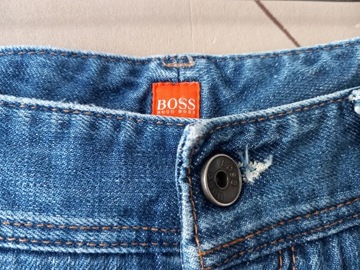 HUGO BOSS-SUPER SPODNIE 25 L1