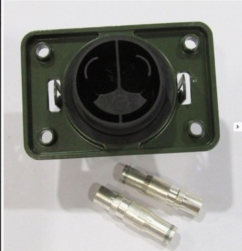 2-ПОЛЮСНАЯ МЕТАЛЛИЧЕСКАЯ РОЗЕТКА 2X50MM2 ВИНТОВАЯ НАТО 24В 200А