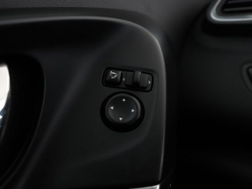 Renault Kadjar Crossover 1.6 dCi 130KM 2016 Renault Kadjar 4x4 full LED navi klima auto, zdjęcie 34